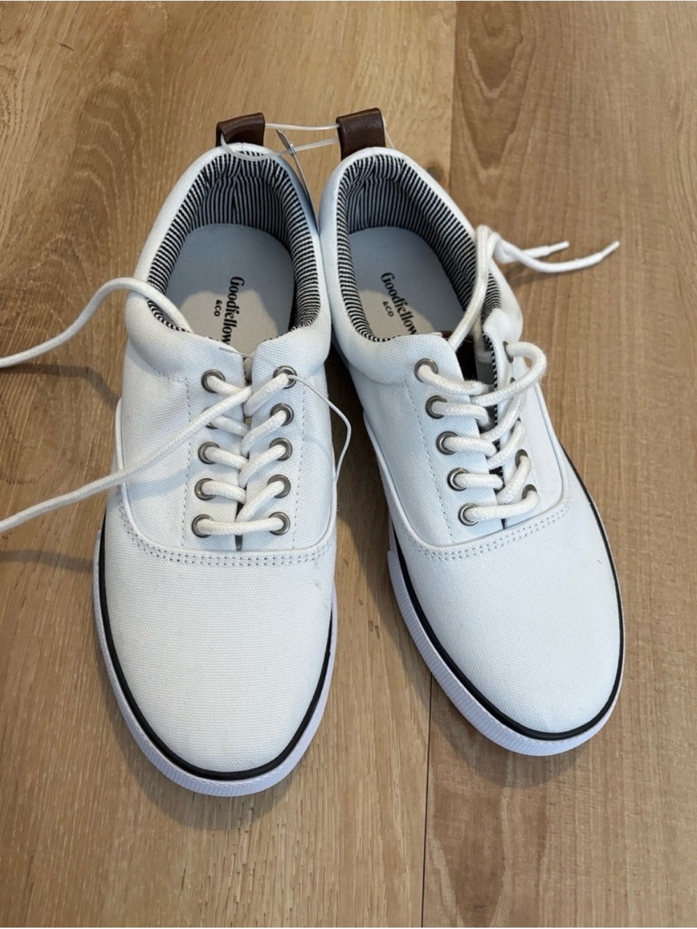 Goodfellow & Co White Canvas Low-Top Sneakers with Brown Heel Tab